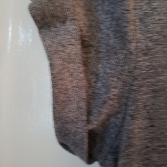 Mono B t shirt - Picture 3 of 4